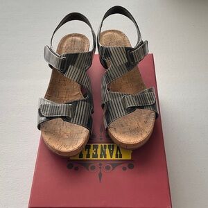 Vaneli Women's Black and Tan Striped Sandals